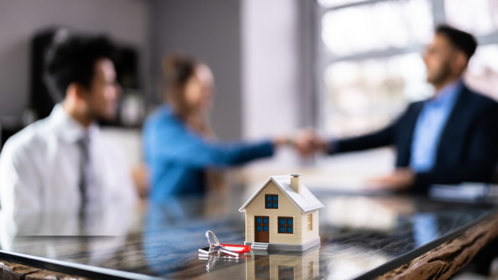 10 Things to Consider Before Renewing Your Mortgage-min