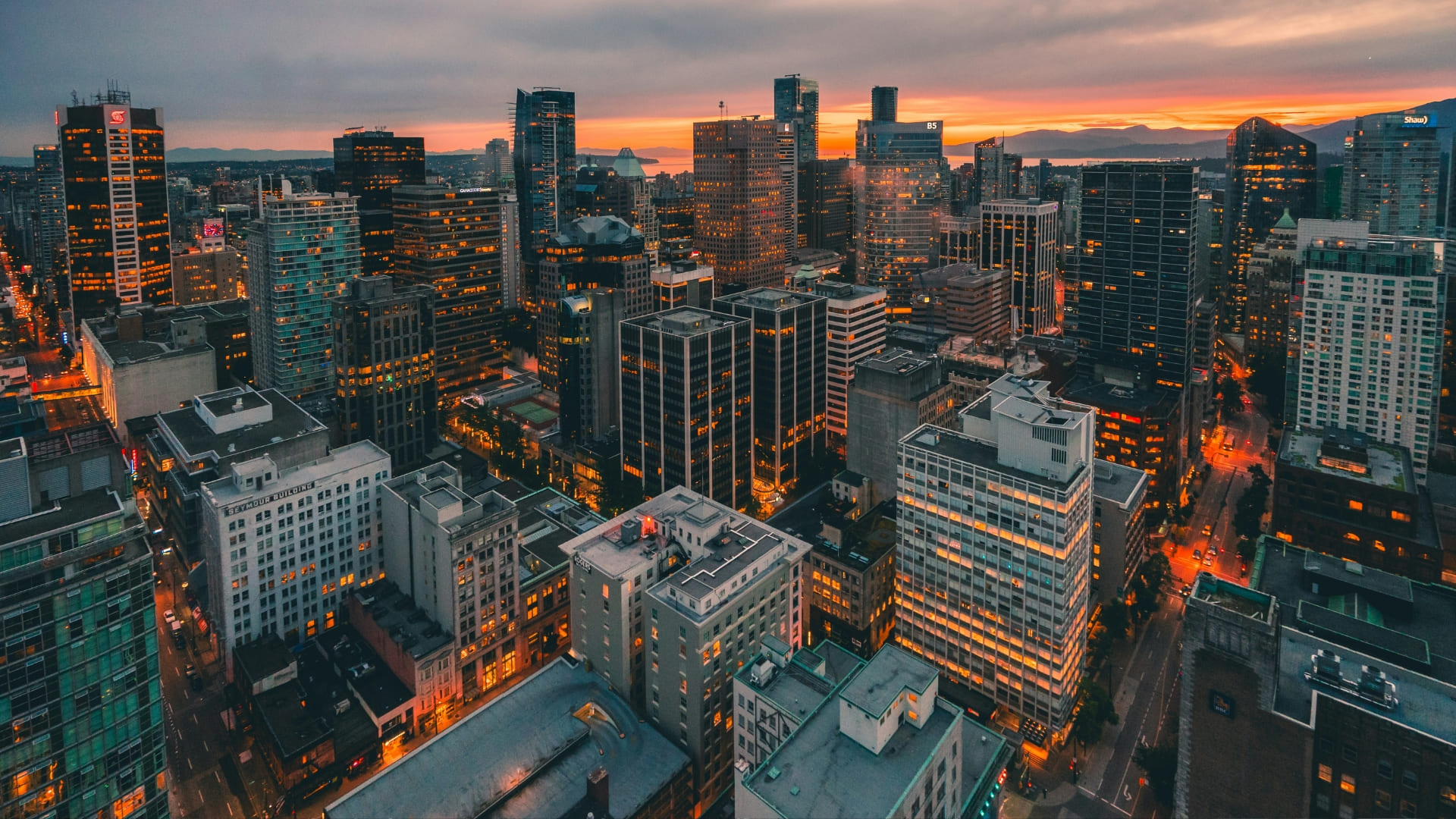 Will Housing Prices Drop in Canada? Market Trends and Expert Outlook
